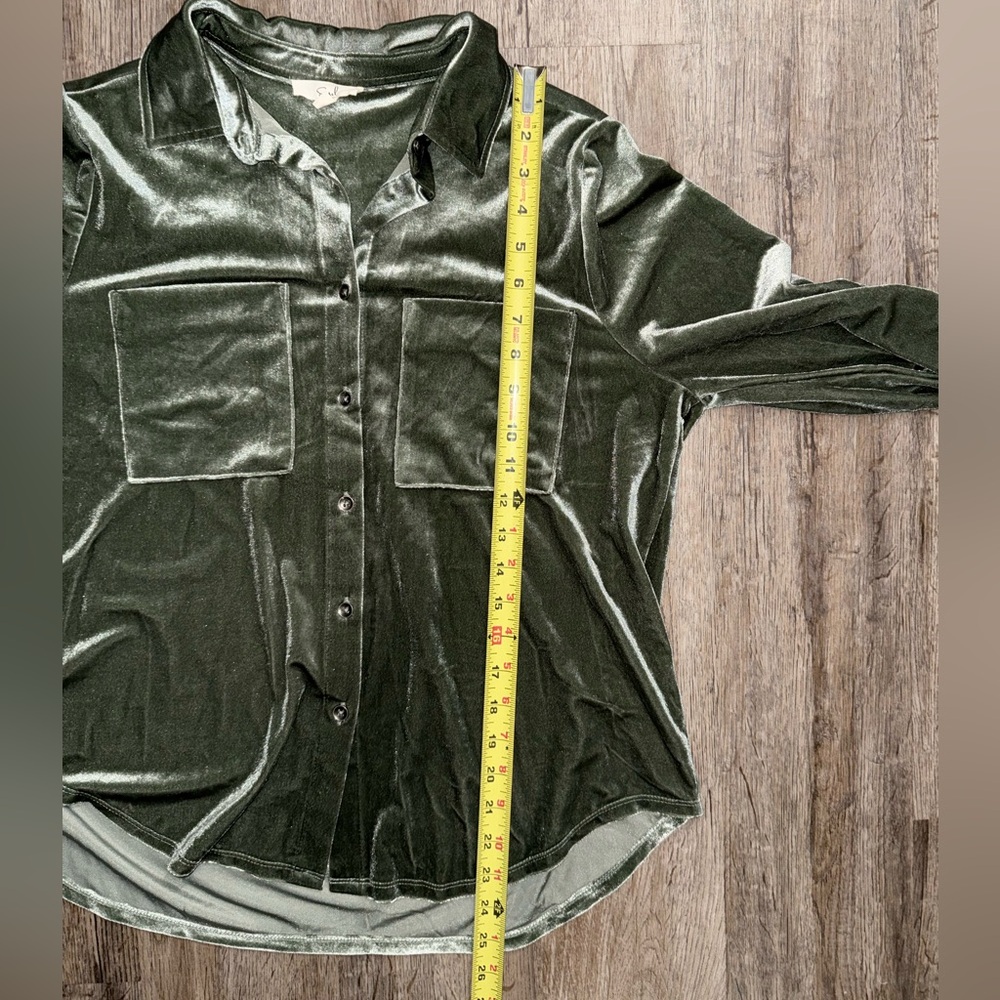 Easel • Moss Green Velvet Button Down Shirt - Picture 8 of 9